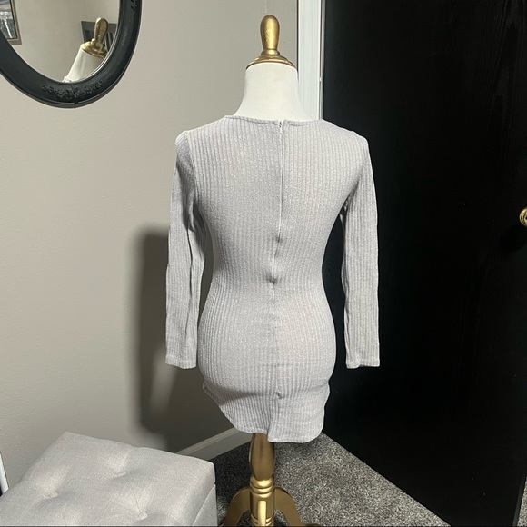 Gray ribbed lattice neck top size small - Picture 2 of 6